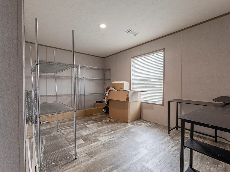240 Private Road 4653 — Photo 19