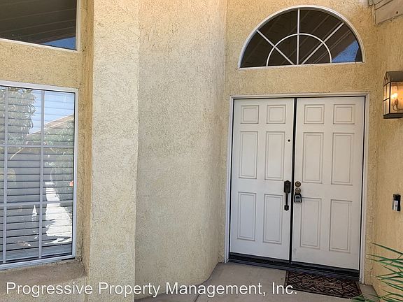 3rd image of 640 La Cumbre Cir