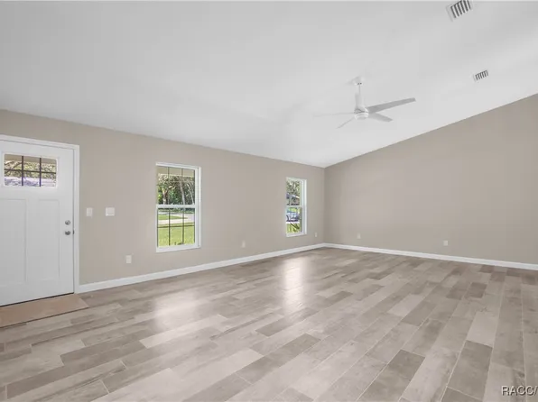 1124 W Redding St, Hernando, FL 34442