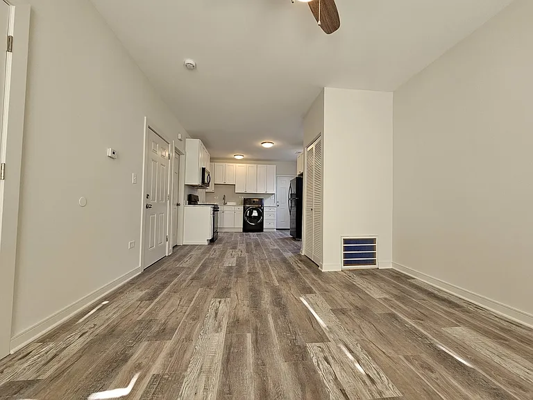 2216 W 21st Pl #3F — Photo 6