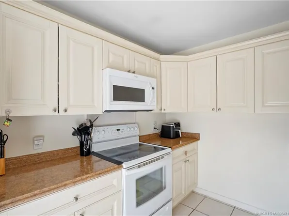 2992 SW Sunset Trace Cir, Palm City, FL 34990