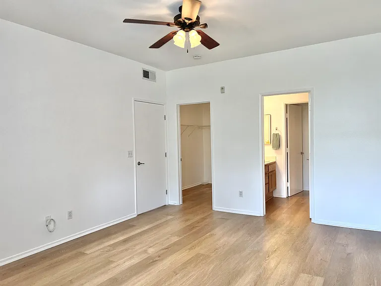 1388 Challis Pl #221-1-1 — Photo 8