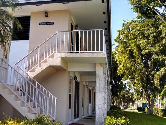 4th image of 167 N Collier Blvd #6