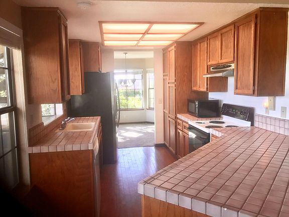 4th image of 3255 Woodleigh Ln
