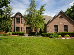 1196 Hunters Trl, Crystal Lake, IL 60014