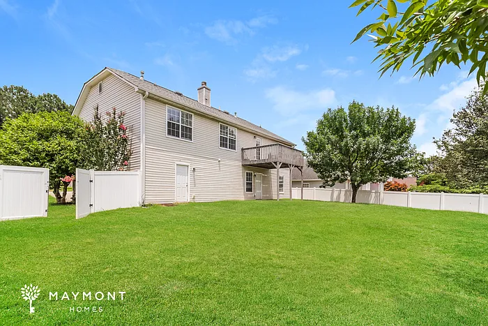 514 Halley Way — Photo 3