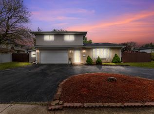 409 Hillcrest Ln, Lombard, IL 60148