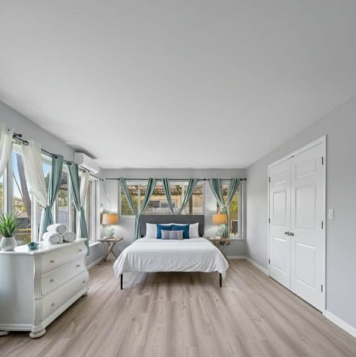 1st image of 420 SE 9th Ct