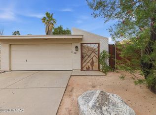 1012 N Constitution Dr, Tucson, AZ 85748