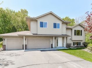 14042 Bluebird Trl NE, Prior Lake, MN 55372