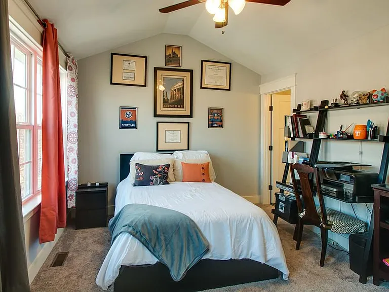 123 Porter Ter — Photo 11