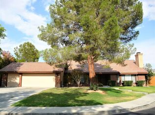 1016 Meadowview Ln, Ridgecrest, CA 93555