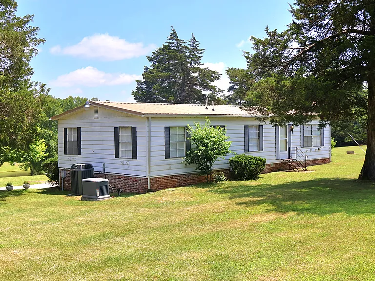 57 Benchmark Dr — Photo 2
