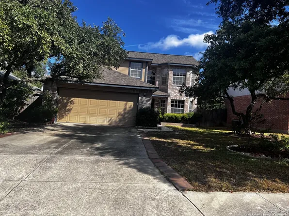 8611 Timber Pl, San Antonio, TX 78250