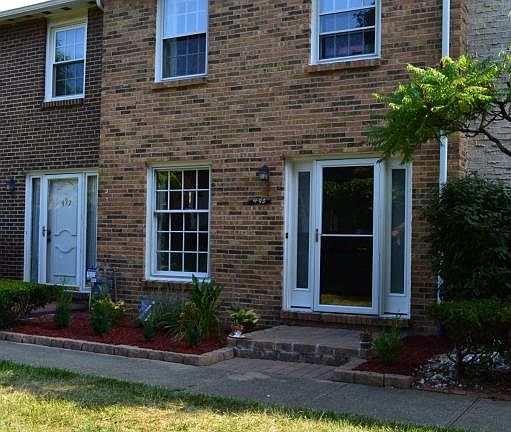 3rd image of 490 Pamlico St
