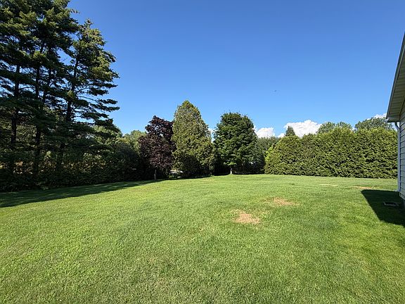 2nd image of 72 Center Rd