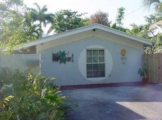 2572 Trapp Ave, Miami, FL 33133
