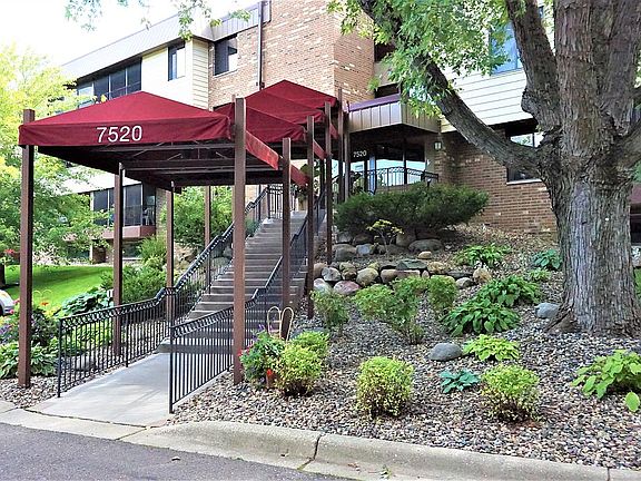 2nd image of 7520 Cahill Rd APT 320A