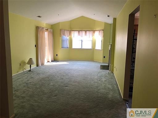 3rd image of 396 Keswick Dr #396