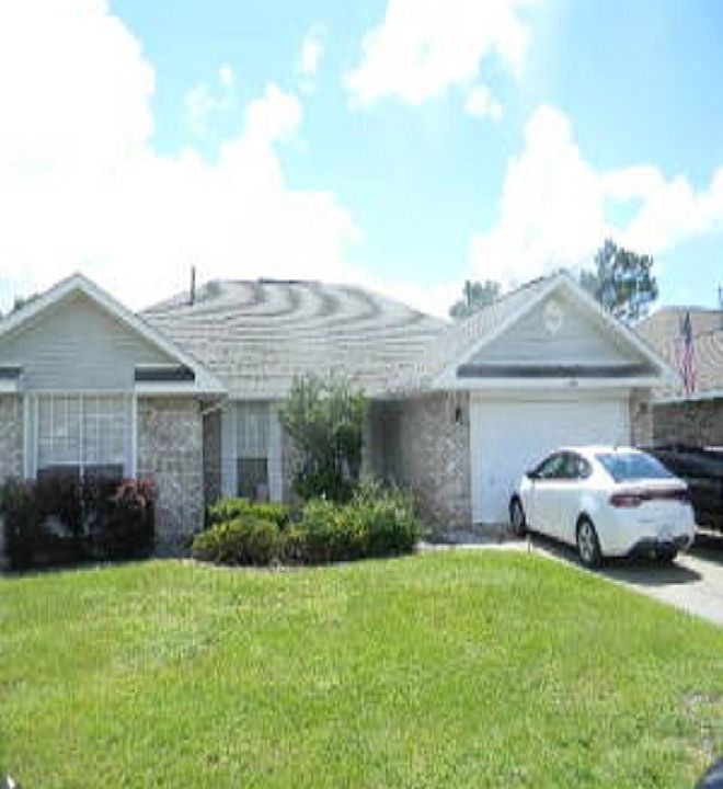 2nd image of 2836 Tamiami Trl
