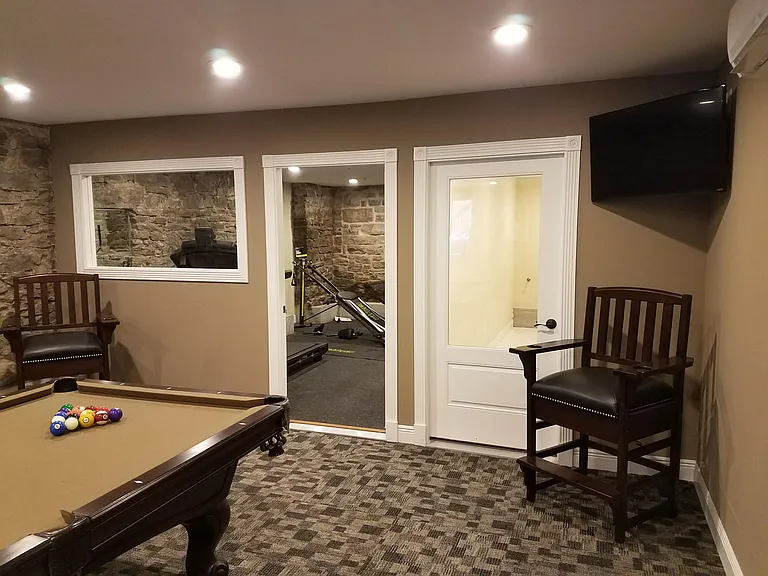 114 E University St #7 — Photo 9