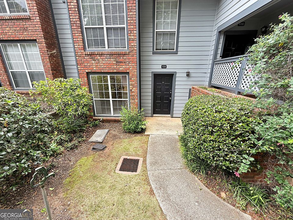 1st image of 1128 Weatherstone Dr NE