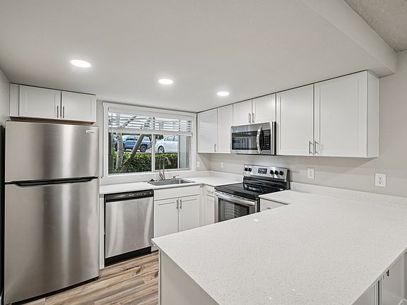 2nd image of 7656 SE Lake Rd #7616