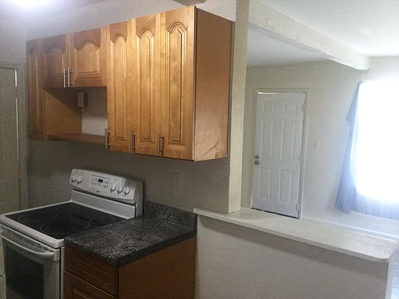 3rd image of 641 NW 14th Ter