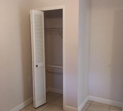 4th image of 2598 Bridgeview St #2598