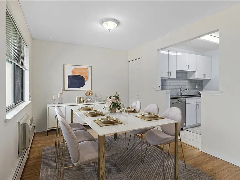 555 Central Park Ave #348 — Photo 4