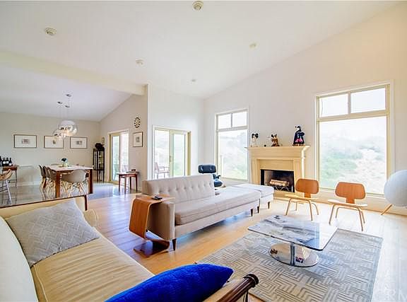 5th image of 29 Peartree Ln