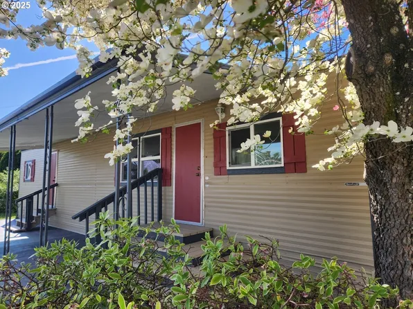 807 41st Ave SE #66, Salem, OR 97317