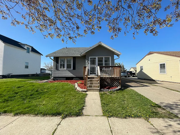 908 E Anson St — Photo 10