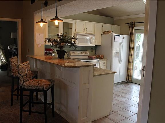 4th image of 602 Greenglen Ln