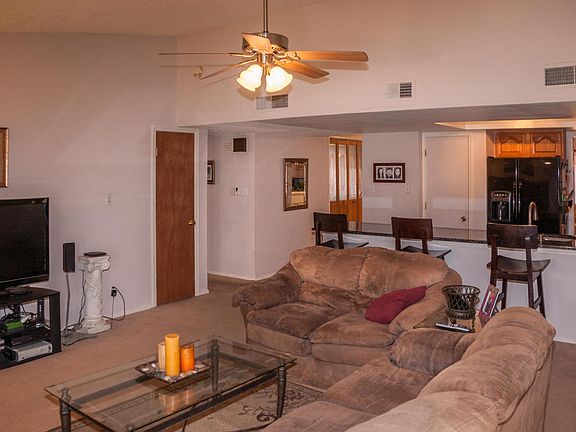 4th image of 6613 Harper Dr NE