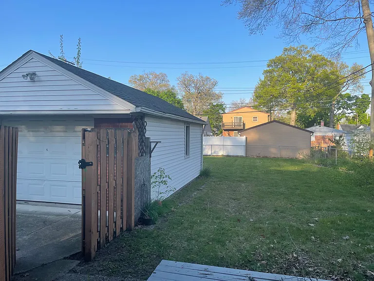 4197 Westpoint St — Photo 10