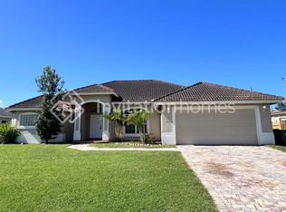 1025 SW Romaine Ln, Port Saint Lucie, FL 34953