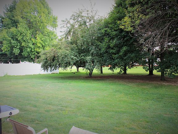 5th image of 3605 Mary Lou Ln N