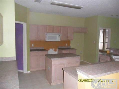 4th image of 7914 Cabin Ct