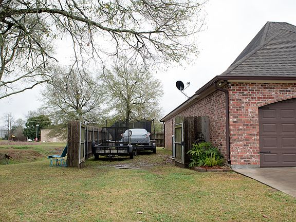2nd image of 309 Brookhaven Dr