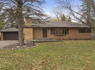 11608 Sunset Trl, Minneapolis, MN 55441