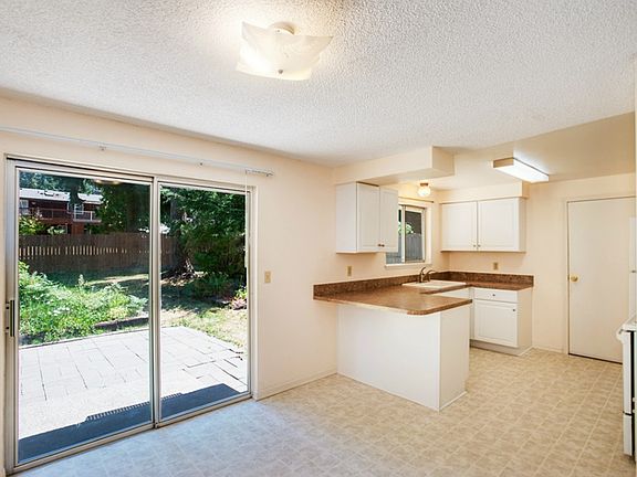 3rd image of 14607 117th Avenue Ct E