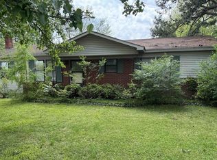 1522 Phillips Ct SW, Decatur, AL 35601