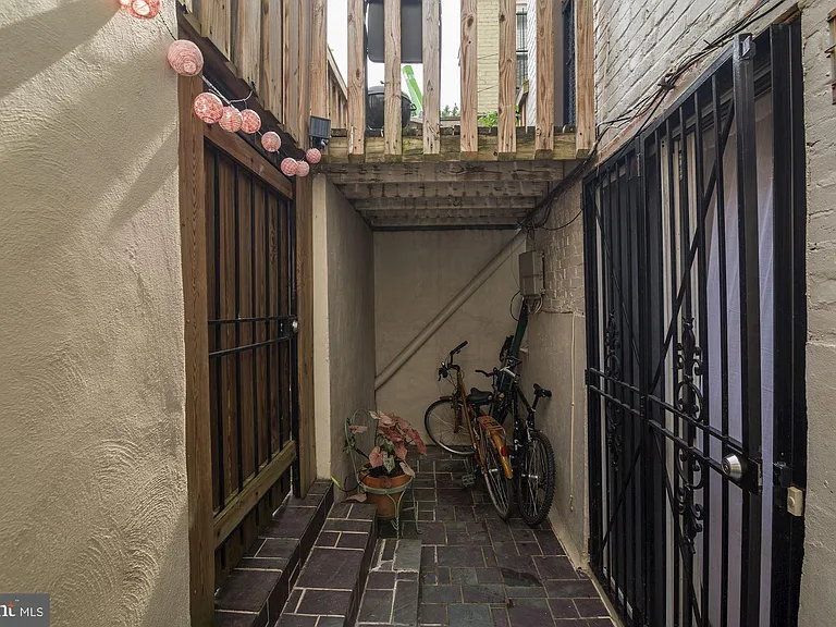 1449 Corcoran St NW #1 — Photo 14