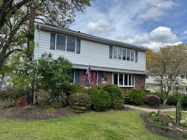 17 Malden Ct Floor 2, Bergenfield, NJ 07621