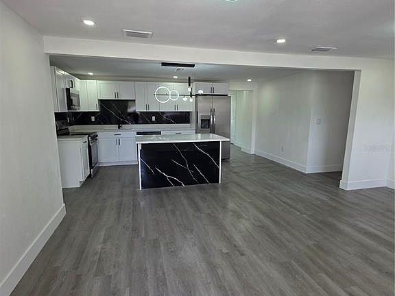 4th image of 3429 Devonshire Dr