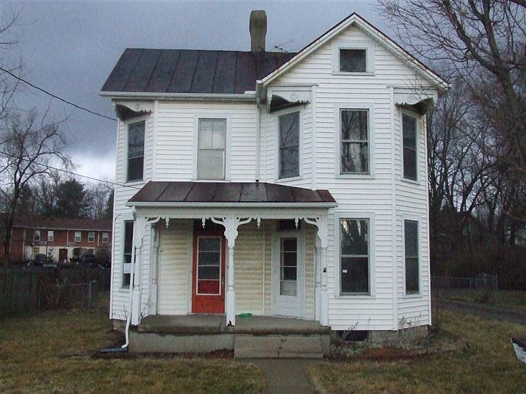 1st image of 441 Park Dr