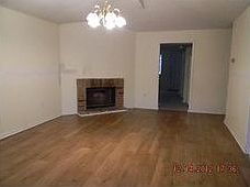 2nd image of 4304 Perlita St