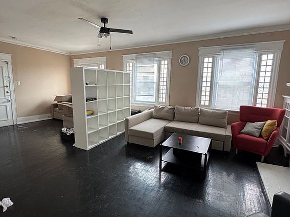 3rd image of 3809 Ventnor Ave #6