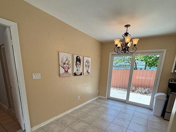 5th image of 2616 NE 9th Terrace